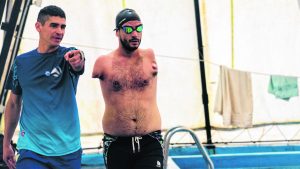 Pedro Marquinia y un sueño olímpico: la historia del valiente nadador de Neuquén que no teme a los obstáculos