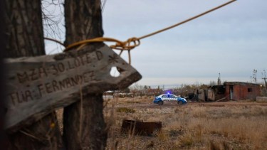 El barrio de Neuquén donde murió un niño en un incendio levanta el pedido de ayuda para la familia. Foto: Mati Subat