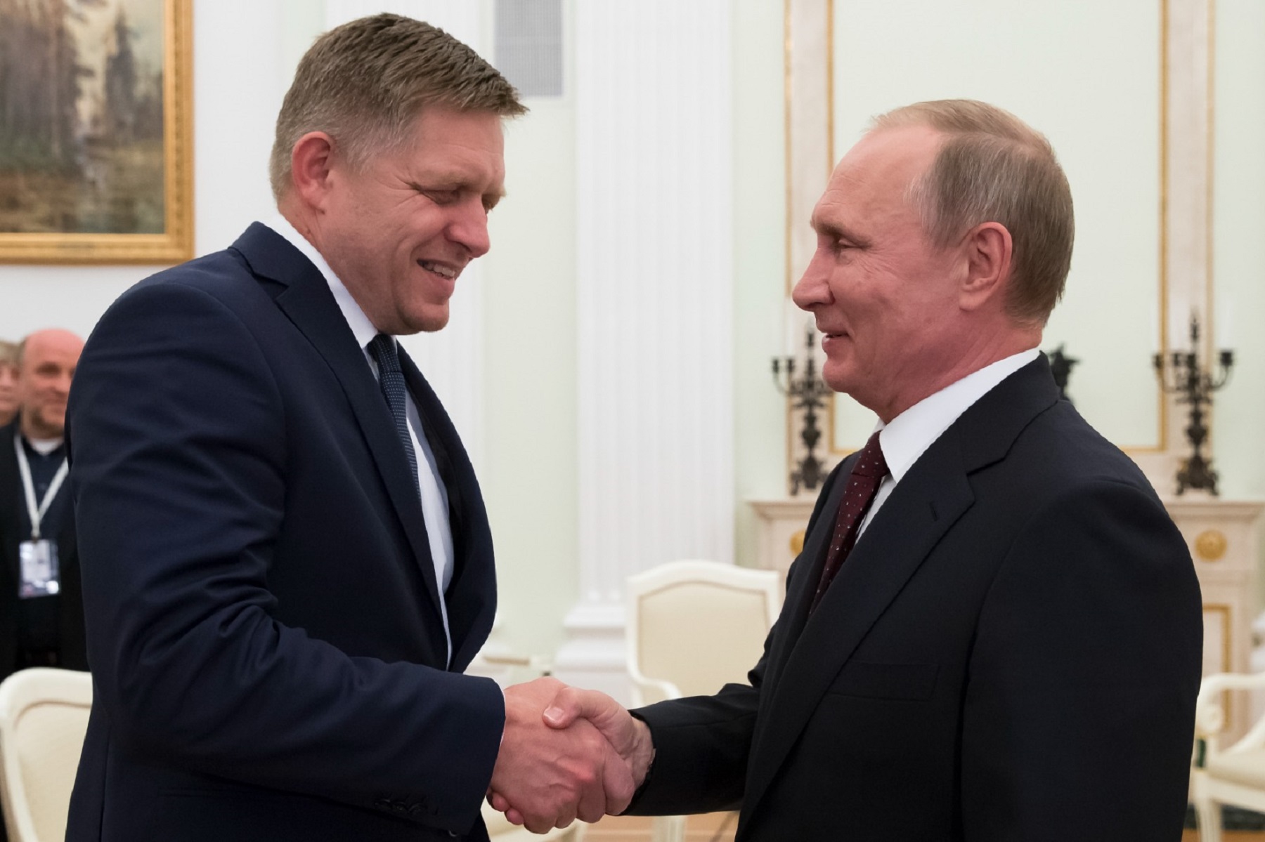 El ministro es aliado de Putin. Foto AP