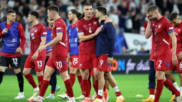 Serbia pidió una sanción a la UEFA por insultos en el partido entre Albania y Croacia.