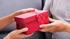 Día del Padre: ¿Cuál es es regalo perfecto  de acuerdo a su signo del zodiaco?