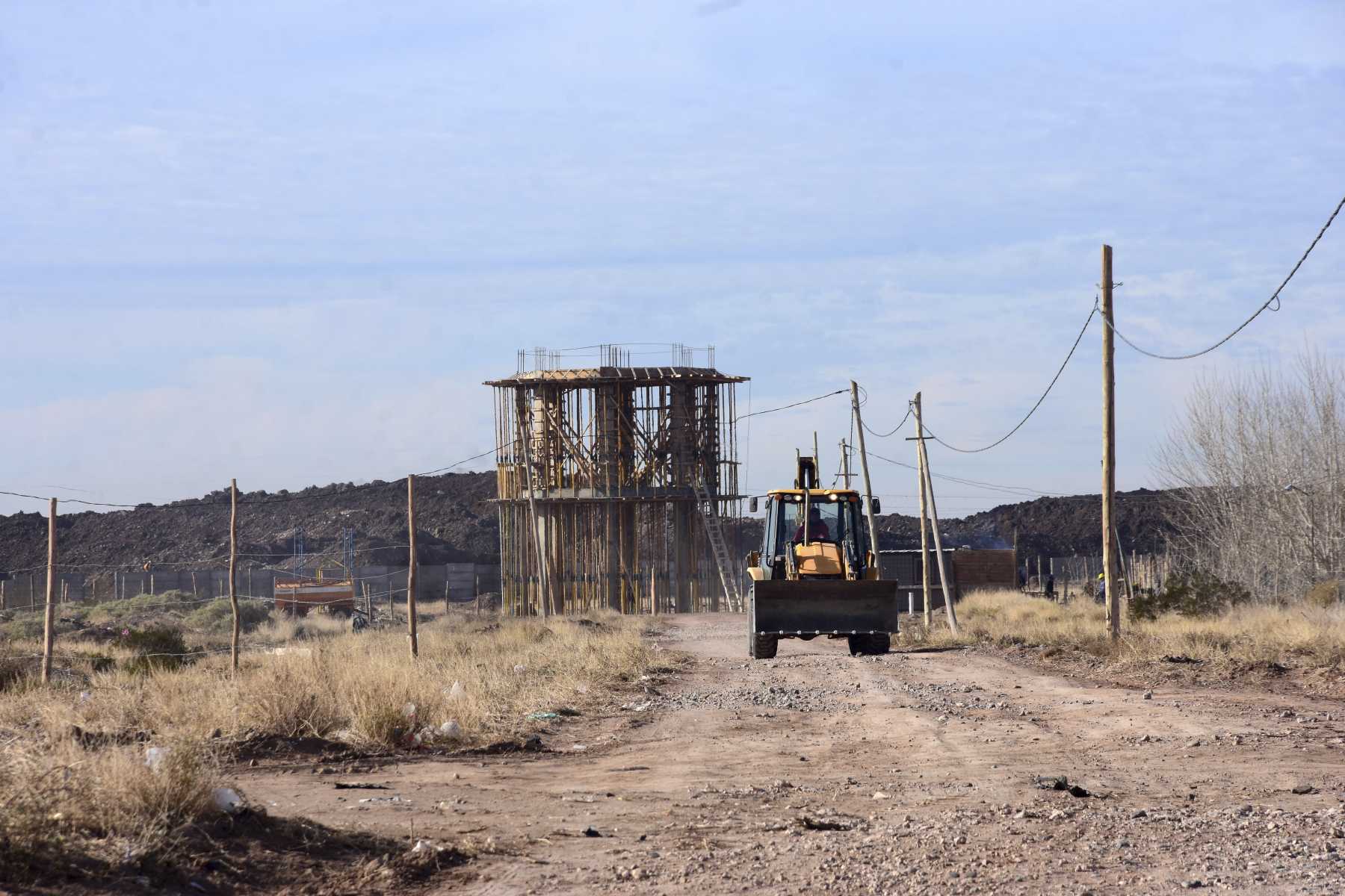 Un basurero petrolero convivirá con los nuevos lotes con servicios de Neuquén capital