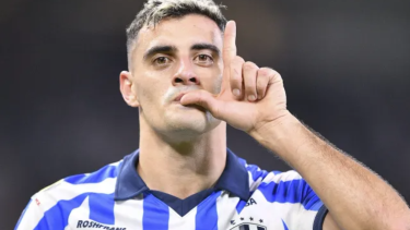 El delantero la rompe en el Monterrey y podría llegar a Núñez. (Archivo)