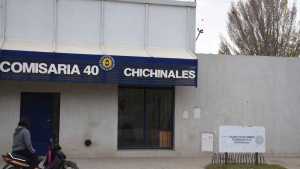 Cinco ladrones armados y encapuchados robaron una chacra en Chichinales
