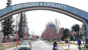 Insólito: un bebé de 1 año apareció solo en la calle en Cipolletti y desde el jardín donde estaba dijeron que se «escapó»