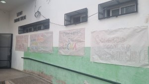 Denuncian que sus hijos fueron intoxicados por una fumigación en una secundaria de Allen