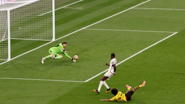 El golero belga, Thibaut Courtois, salvó al Madrid en la primera etapa. 