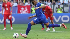 Austria le ganó a Países Bajos y dejó segundo a Francia, que empató con Polonia en la Eurocopa