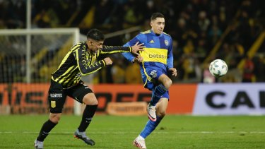 Boca le gana a Almirante Brown por 1-0 con el tanto de Merentiel en el cierre de la parte inicial.

