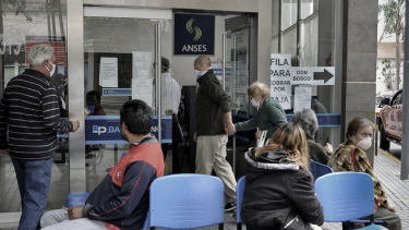 Cómo sigue el calendario de pagos de Anses para jubilados y pensionados en junio 2024. 