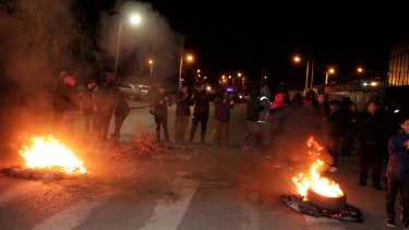 Vecinos cortaron Casimiro Gómez el lunes y martes. Foto: Oscar Livera. 