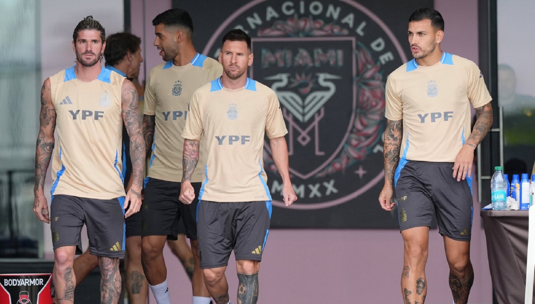 La Selección Argentina suspendió la práctica de este miércoles. Foto: @Argentina.