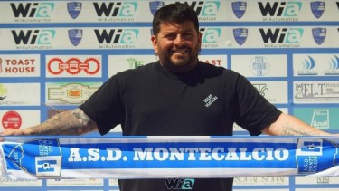 Diego Maradona Junior fue presentado como nuevo DT de un club italiano.
