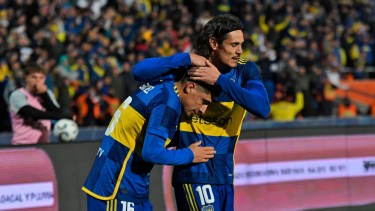 Merentiel y Cavani marcaron los goles