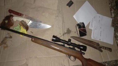 Se secuestraron dos animales vacunos degollados, un arma de fuego y otros elementos de interés. Foto: gentileza Policía de Río Negro.