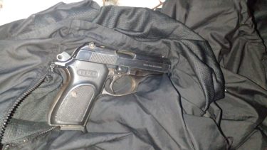 Una de las armas que fue secuestrada por la policía. Foto: gentileza