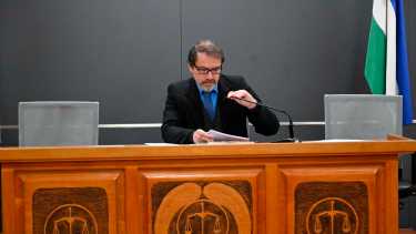 El juez Marcelo Álvarez Mellinger suspendió la audiencia de Techo Digno que se enrolló en el estado de salud de unos de los imputados. Foto: Archivo/ Chino Leiva