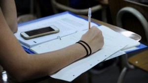 Río Negro prevé otorgar un 40% más de becas universitarias en el 2026: hay fecha de inscripción