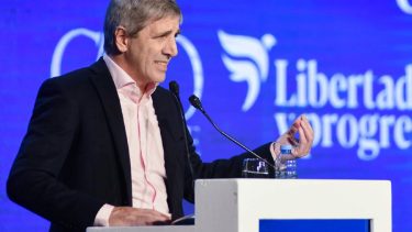 Caputo salió a enfrentar los rumores de devaluación