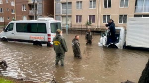 La región de Chile que limita con Neuquén fue arrasada por las lluvias: cientos de aislados por el «río atmosférico»