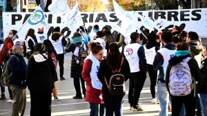 Paritarias en Río Negro: el gobierno convocó a ATE y UPCN y dejó afuera de la discusión a la Unter