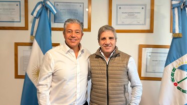 El gobernador Rolando Figueroa se reunió con el ministro de Economía, Luis Caputo.  