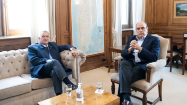 Guillermo Francos busca sumar apoyos de cara a la Ley Bases en el Senado y se reunirá con Osvaldo Jaldo. 