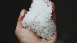 ¿Qué es el graupel? el inusual fenómeno que parece nieve y podría caer sobre Neuquén y Río Negro