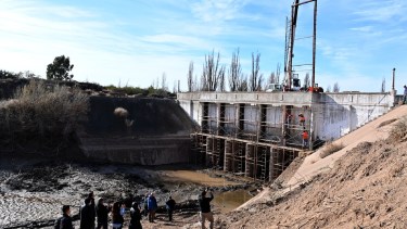 La dársena de la bocatoma está ubicada en proximidades de la balsa de Sauce Blanco, a 80 kilómetros de Viedma. Foto: Marcelo Ochoa.