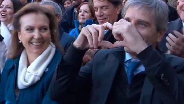 Luis Caputo celebró la inflación de mayo y ratificó que el Gobierno va por “buen camino”