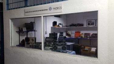 Otra vez ingresaron a la Universidad del Comahue en Roca y robaron equipos del museo de Comunicación