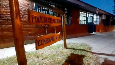 Efectivos de la comisaría 16 se encontraron con estupefacientes en un allanamiento por robo.