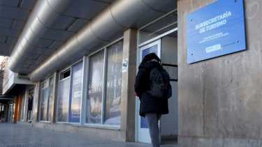 Los delincuentes entraron al edificio por un ventiluz. Foto Matías Subat.