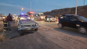 Fuerte choque en cadena sobre Ruta 7 en Centenario: habilitaron el tránsito