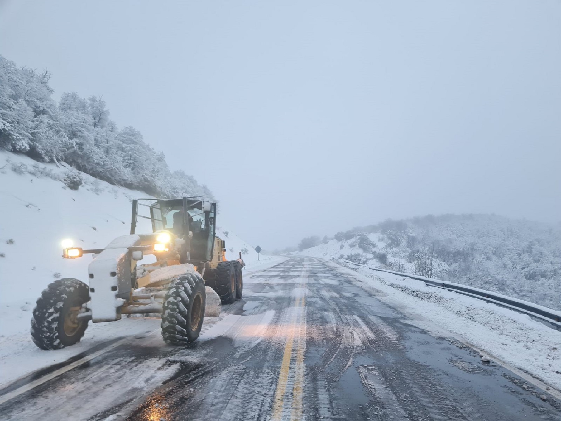 Vacaciones de invierno en la Patagonia: los seis consejos para manejar por las rutas de cordillera y evitar accidentes