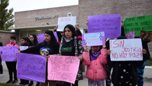 La niña muerta en Plottier había contado que sufría abusos a sus compañeros de la Escuela 240