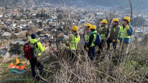 Forman a jóvenes mapuche de San Martín de los Andes en la prevención y combate de incendios