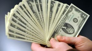 Dólar hoy: fuertes caídas para el blue y el MEP, cómo cerraron los mercados este jueves