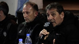Cipolletti presentó a su nueva subcomisión de fútbol y a Gabriel Nasta como DT