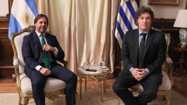 Luis Lacalle Pou visitó esta tarde Casa Rosada. 