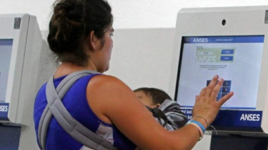 Cuándo cobro la AUH en julio 2024. 