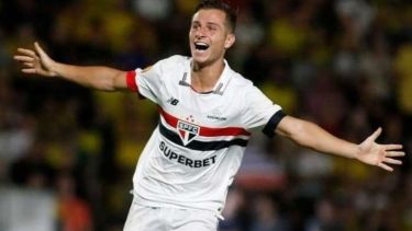 Giuliano Galoppo es prioridad para Boca, que ofreció comprar la mitad del pase. (Archivo)