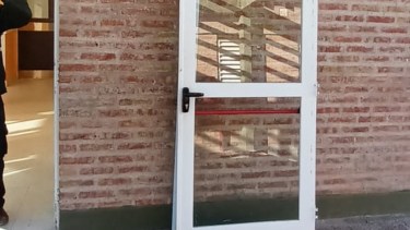 La nueva guardia del hospital de Cutral Co fue dañada (Foto: Gentileza)