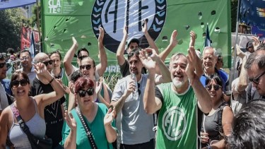 La Justicia ordena la reincorporación de trabajadores trans despedidos por el gobierno de Javier Milei. Foto: archivo.