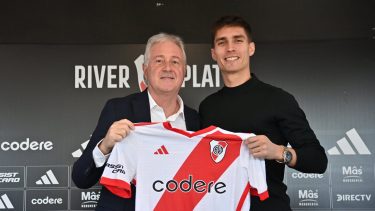 Federico Gattoni fue presentado como jugador de River.