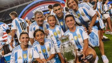 Mía la hija mayor de Di María le escribió una carta a su papá tras el retiro de la Selección.