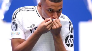 La tremenda presentación que le hicieron a Mbappé en el Real Madrid