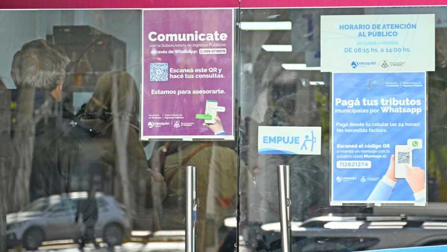 Hasta diciembre funciona el botón "descuento neuquino" (foto Florencia Salto)