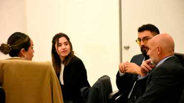 Cid, Jara, Narváez, Vignaroli, el equipo de la fiscalía en plena deliberación. Presentaron un escrito de 440 páginas. (Archivo/Matías Subat)