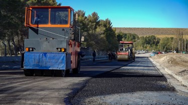 Las obras de asfalto fueron uno de los ejes de la gestión municipal.